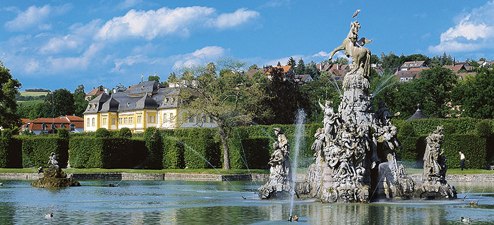 Bild: Schloss und Hofgarten Veitshöchheim